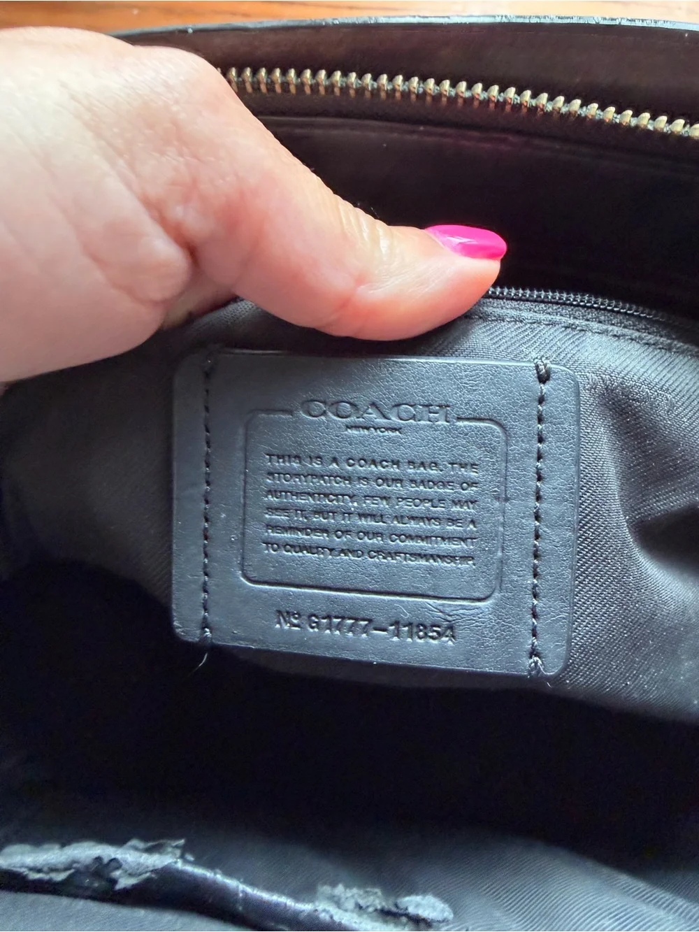 Rare Coach 1941 Swagger 27 with Tea Rose Tooling in black glovetanned leather. T